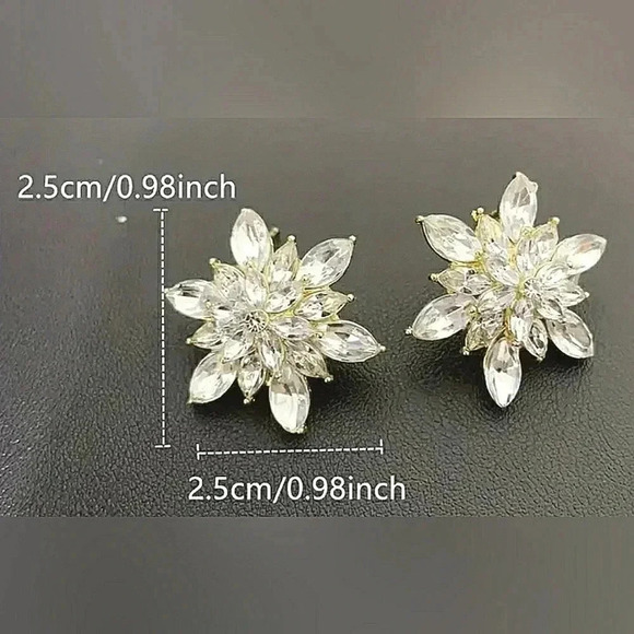 Sparkling Flowers Holiday Zirconia Chic Classic Gift Stylish - Picture 4 of 6